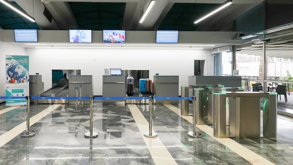 Minimize airport time